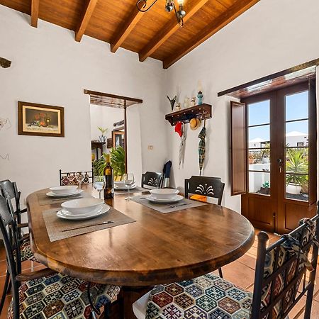 Finca De Los Abuelos Guatiza ภายนอก รูปภาพ