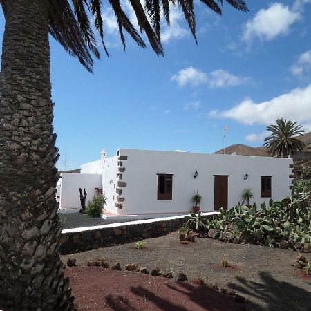 Finca De Los Abuelos Guatiza ภายนอก รูปภาพ